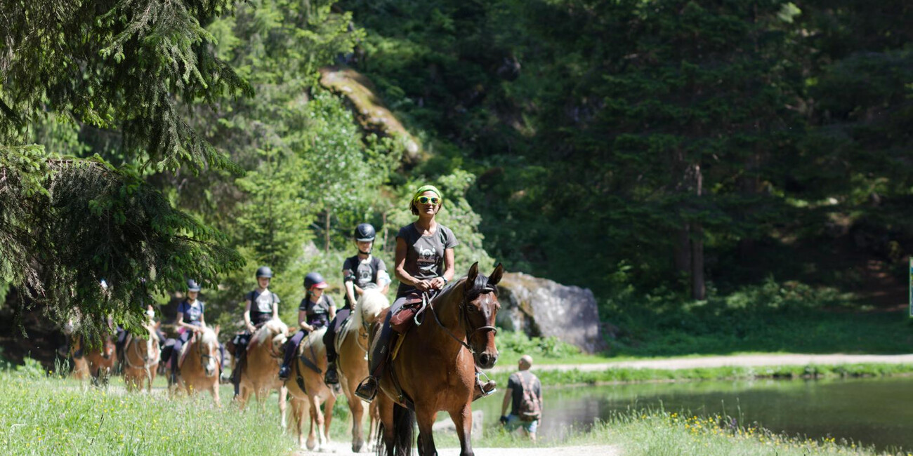 A cavallo al Lago dei Caprioli